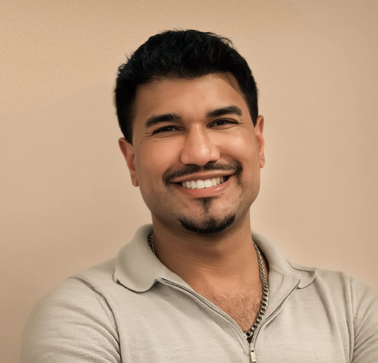 IU Dr Rajen Nagar Dentist